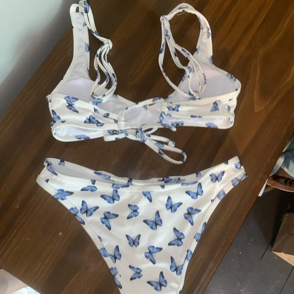 Shein BRAND NEW Butterfly Bikini - Picture 2 of 3